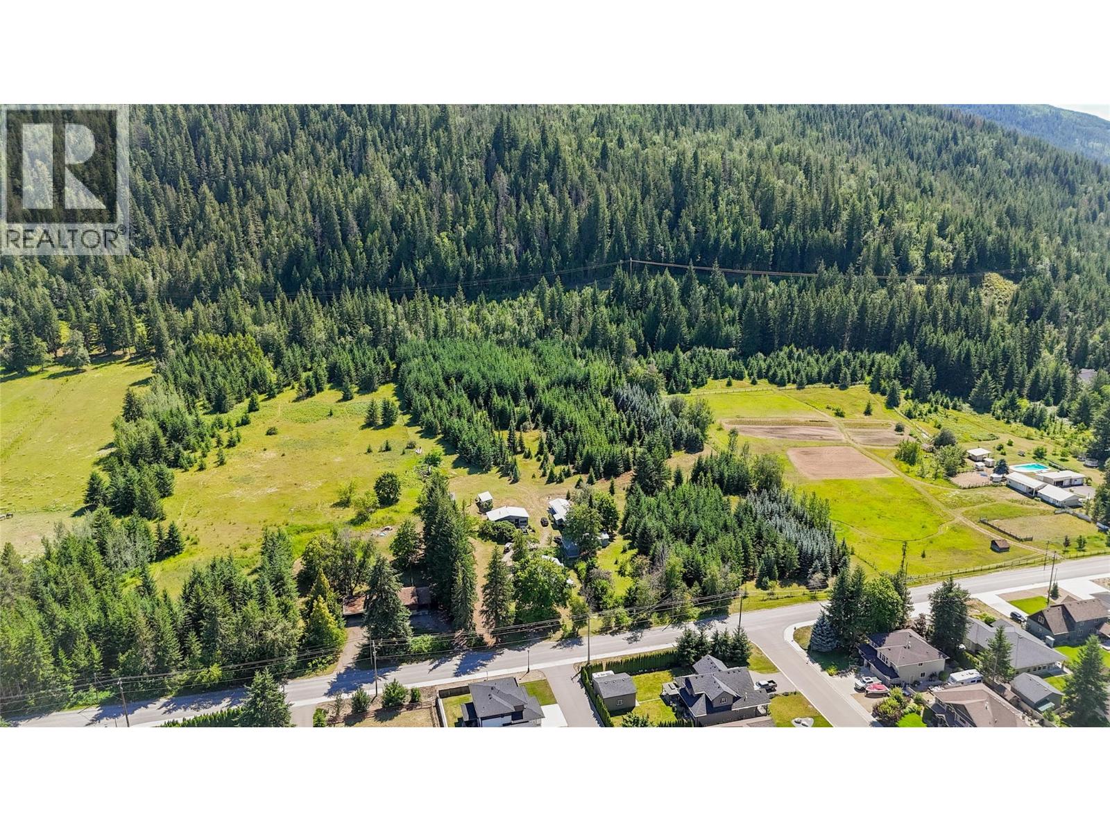 1370 20 Avenue Se, Salmon Arm, British Columbia  V1E 2C9 - Photo 65 - 10393786