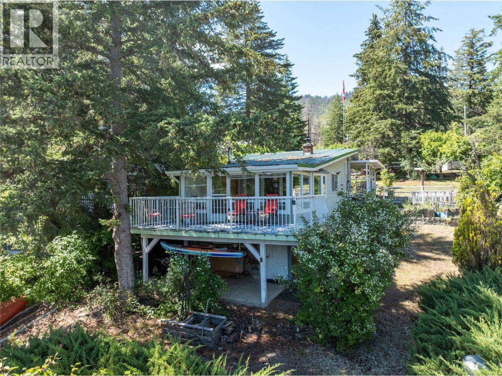 1281 Little Shuswap Lake Road, Chase, British Columbia  V0E 1M2 - Photo 11 - 10392416