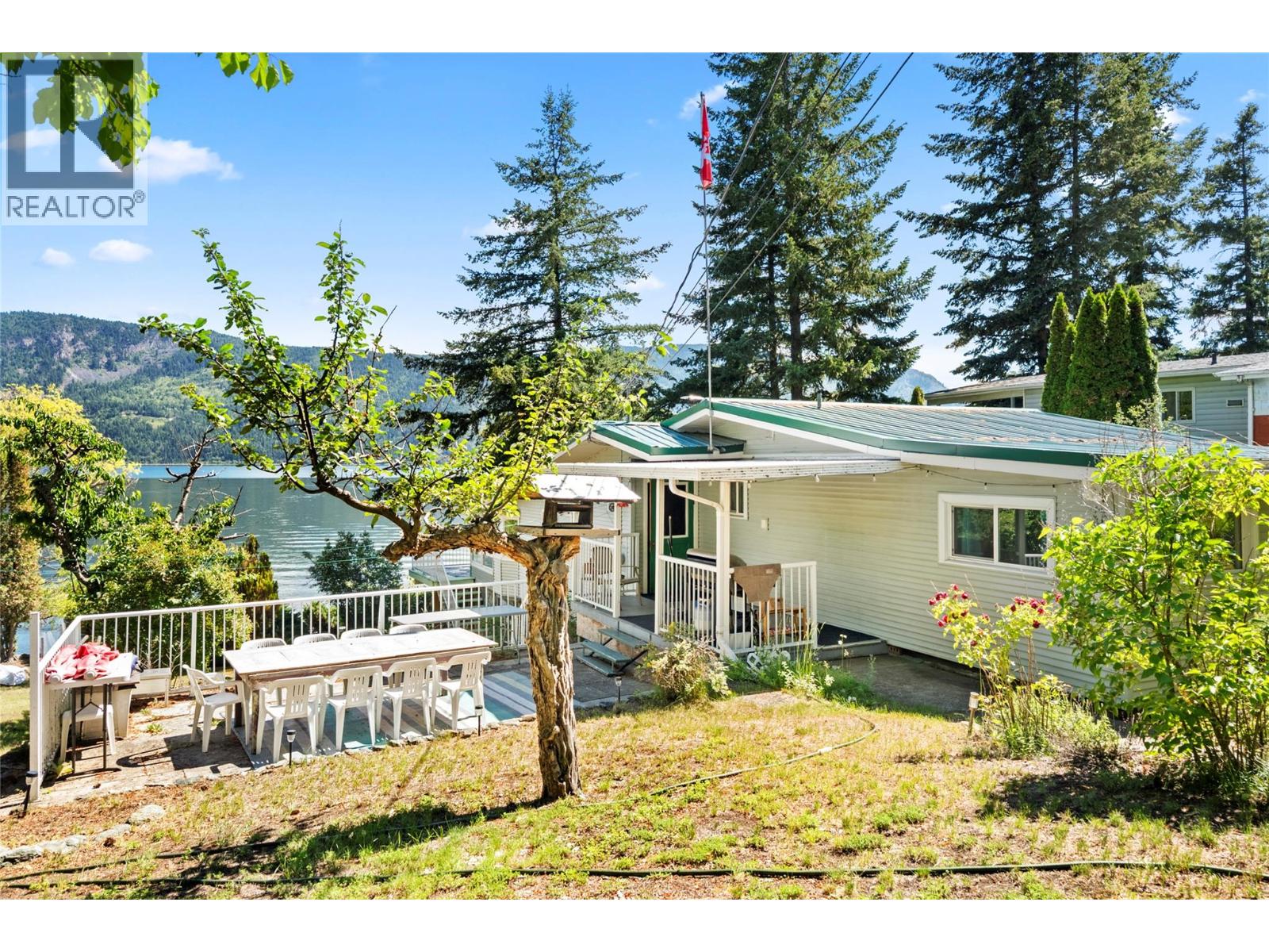 1281 Little Shuswap Lake Road, Chase, British Columbia  V0E 1M2 - Photo 14 - 10392416