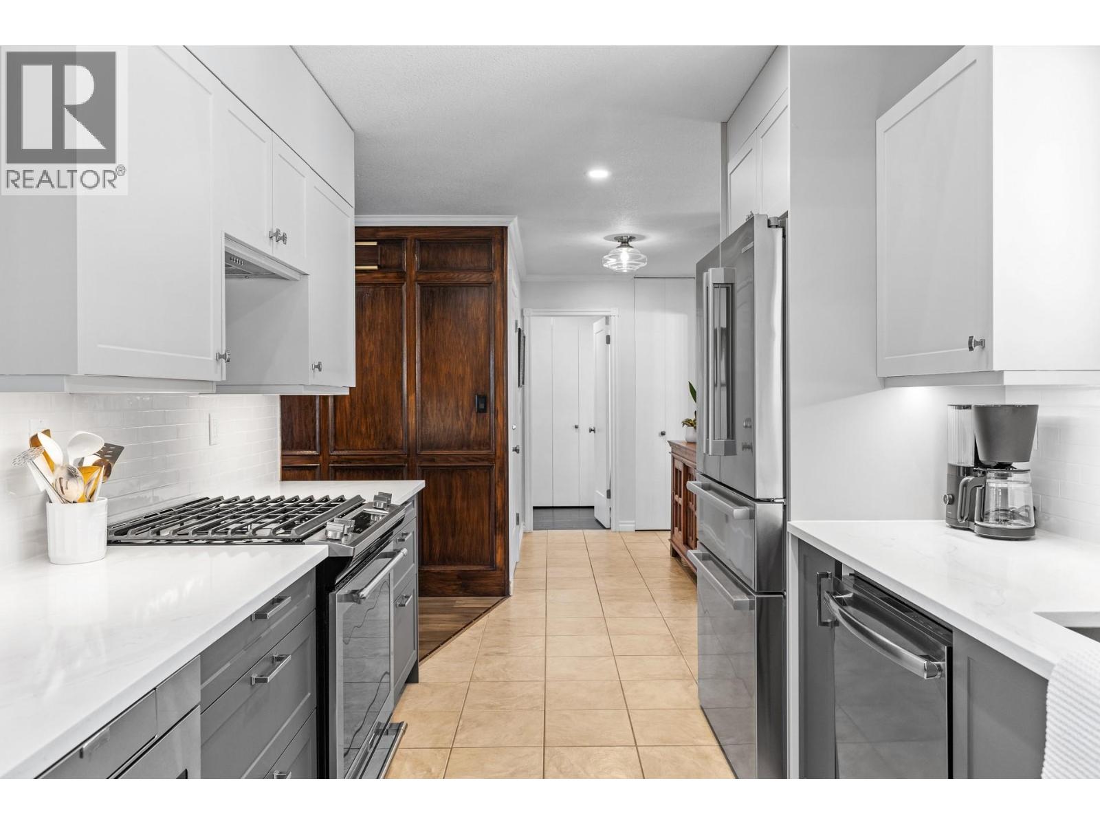 5227 Oleander Drive, Osoyoos, British Columbia  V0H 1V0 - Photo 12 - 10393734