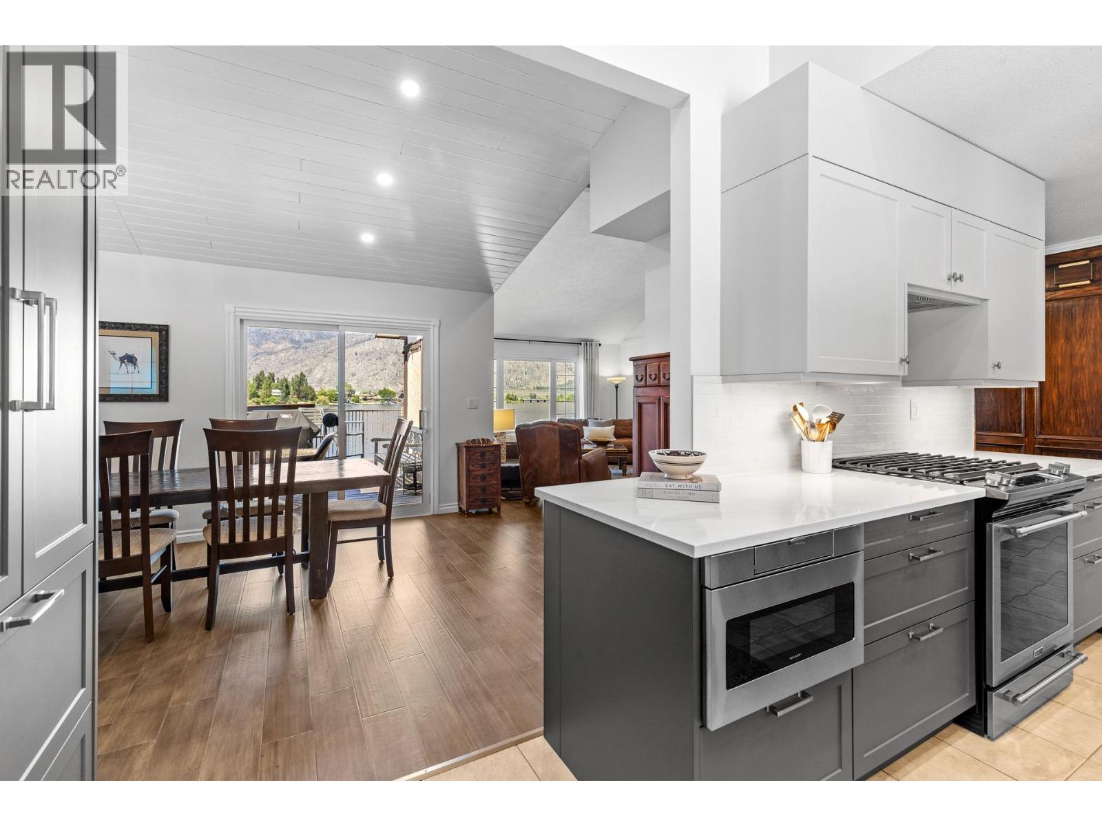 5227 Oleander Drive, Osoyoos, British Columbia  V0H 1V0 - Photo 6 - 10393734