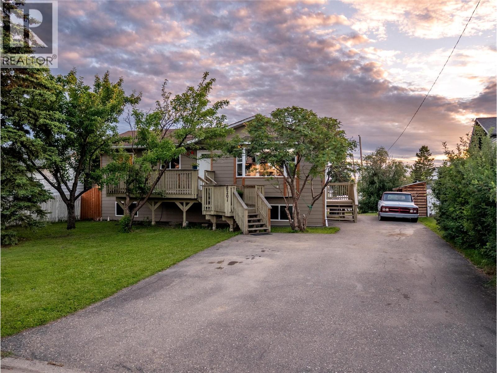 9201 6 Street, Dawson Creek, British Columbia  V1G 3L5 - Photo 1 - 10394115