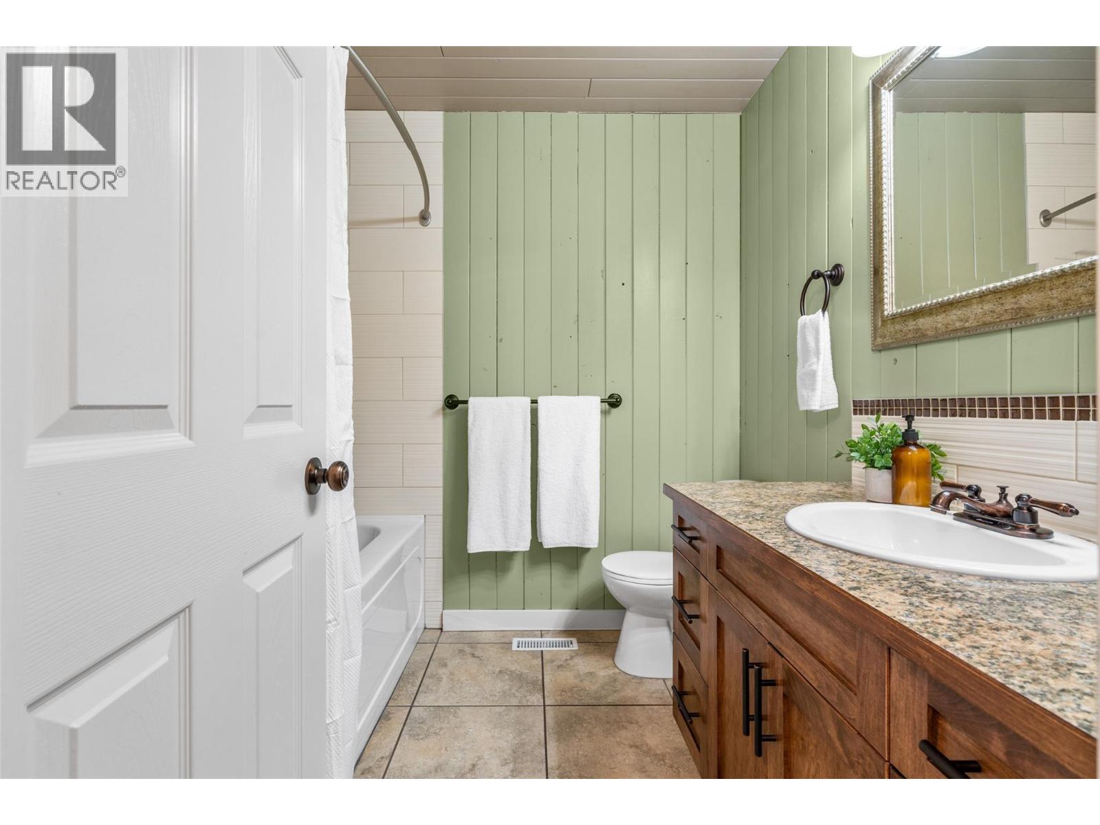 5375 Dutch Creek Road, Fairmont Hot Springs, British Columbia  V0B 1L2 - Photo 25 - 10392854