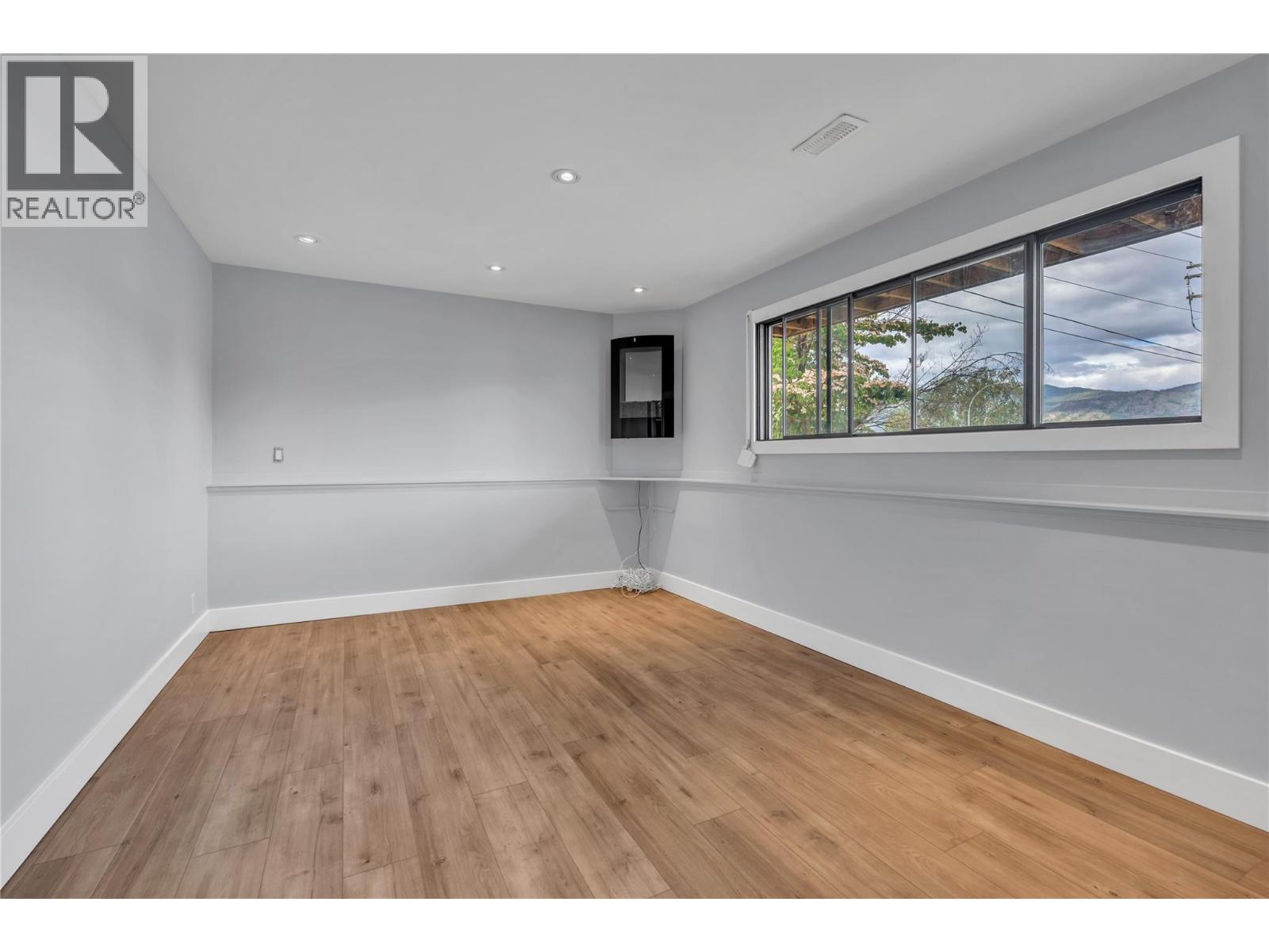 2550 Wiltse Drive, Penticton, British Columbia  V2A 7X5 - Photo 22 - 10394121