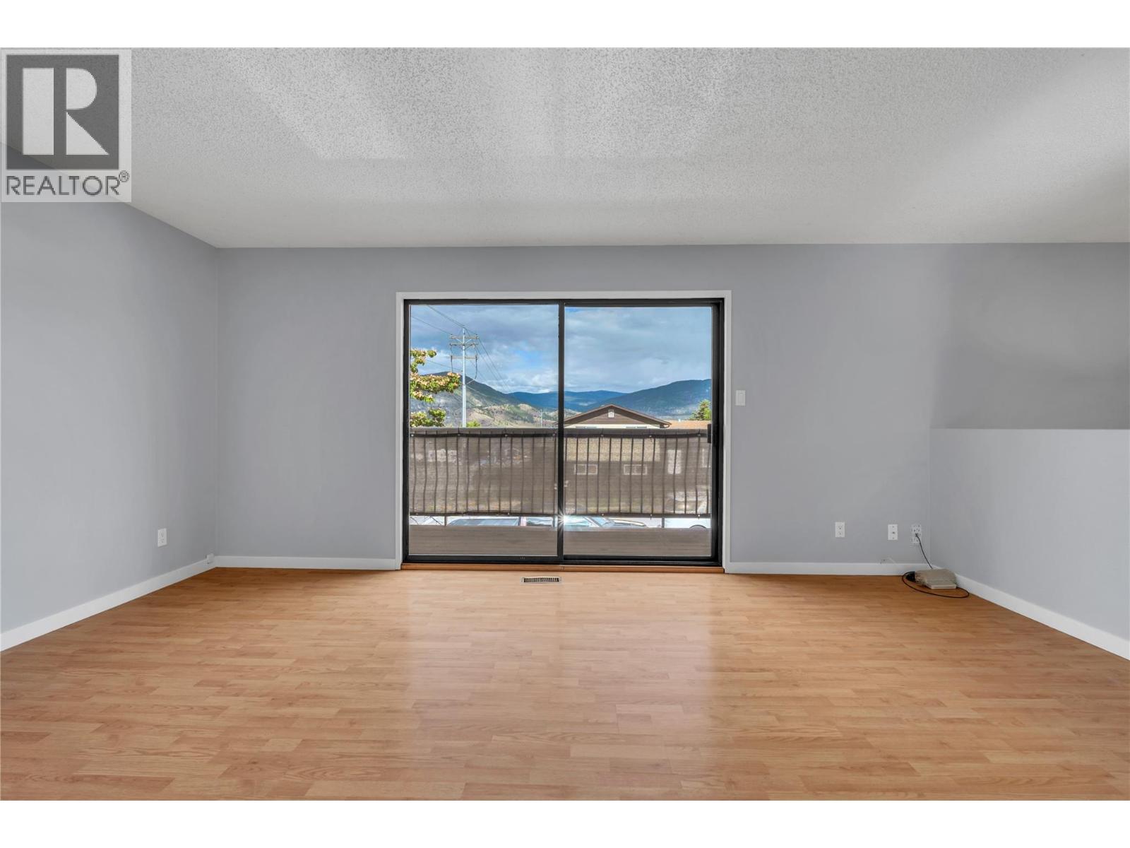 2550 Wiltse Drive, Penticton, British Columbia  V2A 7X5 - Photo 7 - 10394121