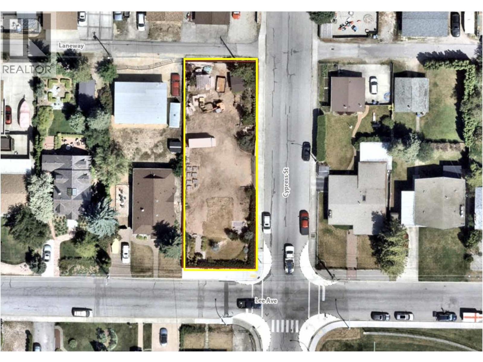 105 Lee Avenue, Penticton, British Columbia  V2A 3V9 - Photo 2 - 10394084