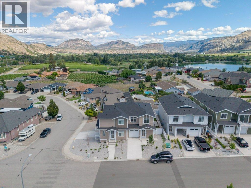 378 Chardonnay Avenue, Oliver, British Columbia  V0H 1T4 - Photo 3 - 10394039