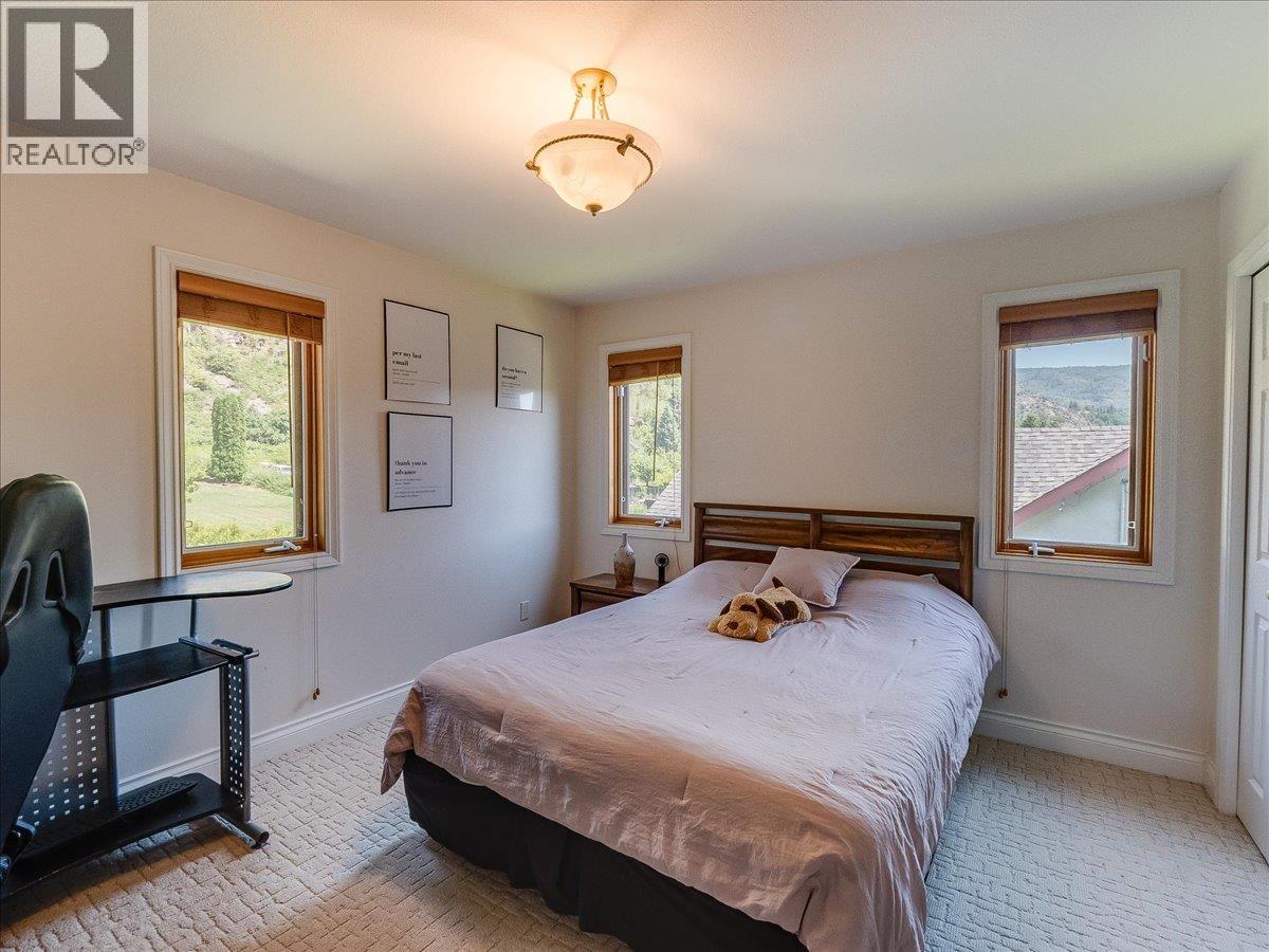 3441 Laburnum Drive, Trail, British Columbia  V1R 2S9 - Photo 28 - 10393917