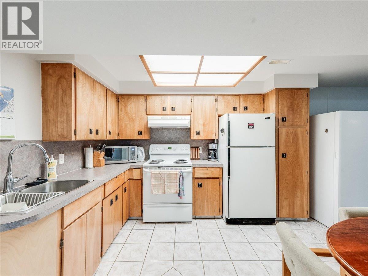 3441 Laburnum Drive, Trail, British Columbia  V1R 2S9 - Photo 45 - 10393917