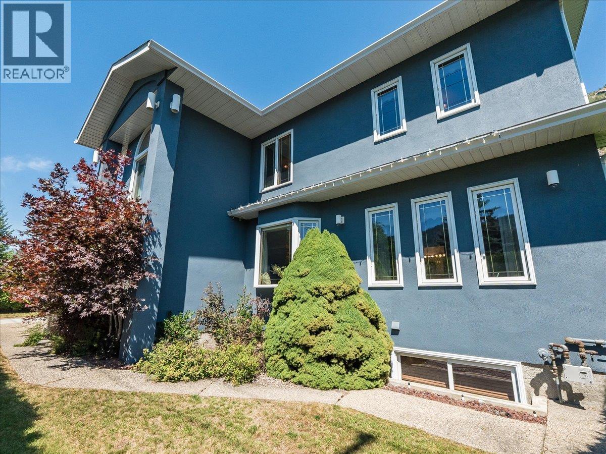 3441 Laburnum Drive, Trail, British Columbia  V1R 2S9 - Photo 58 - 10393917
