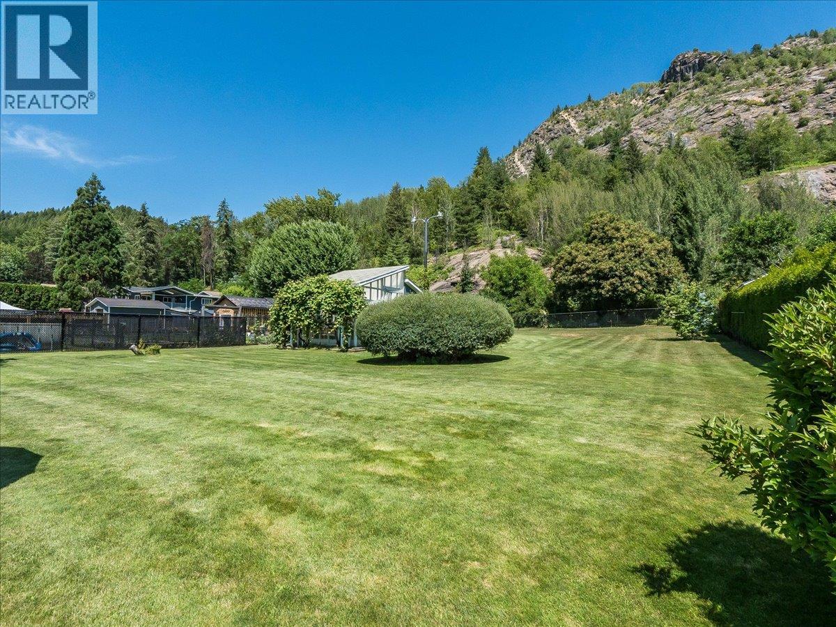 3441 Laburnum Drive, Trail, British Columbia  V1R 2S9 - Photo 67 - 10393917