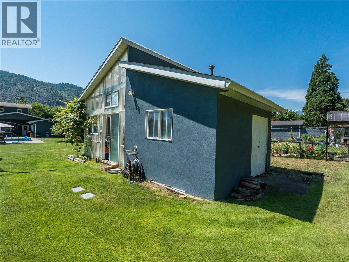 3441 Laburnum Drive, Trail, British Columbia  V1R 2S9 - Photo 71 - 10393917