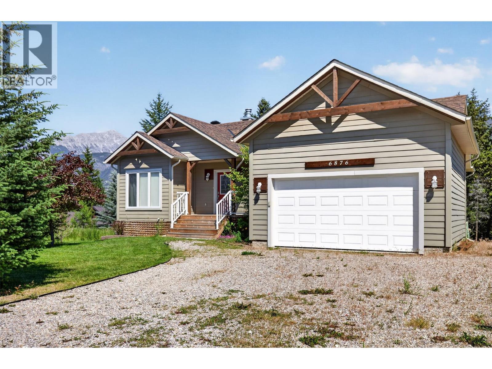 6876 Columbia Ridge Drive, Fairmont Hot Springs, British Columbia  V0B 1L2 - Photo 1 - 10394116
