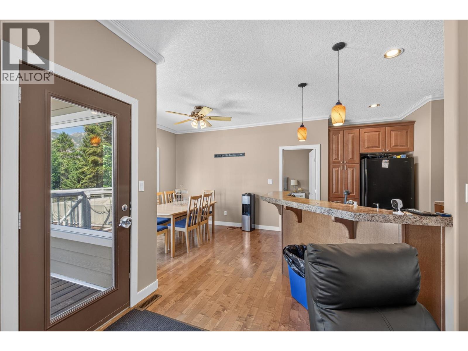 6876 Columbia Ridge Drive, Fairmont Hot Springs, British Columbia  V0B 1L2 - Photo 11 - 10394116