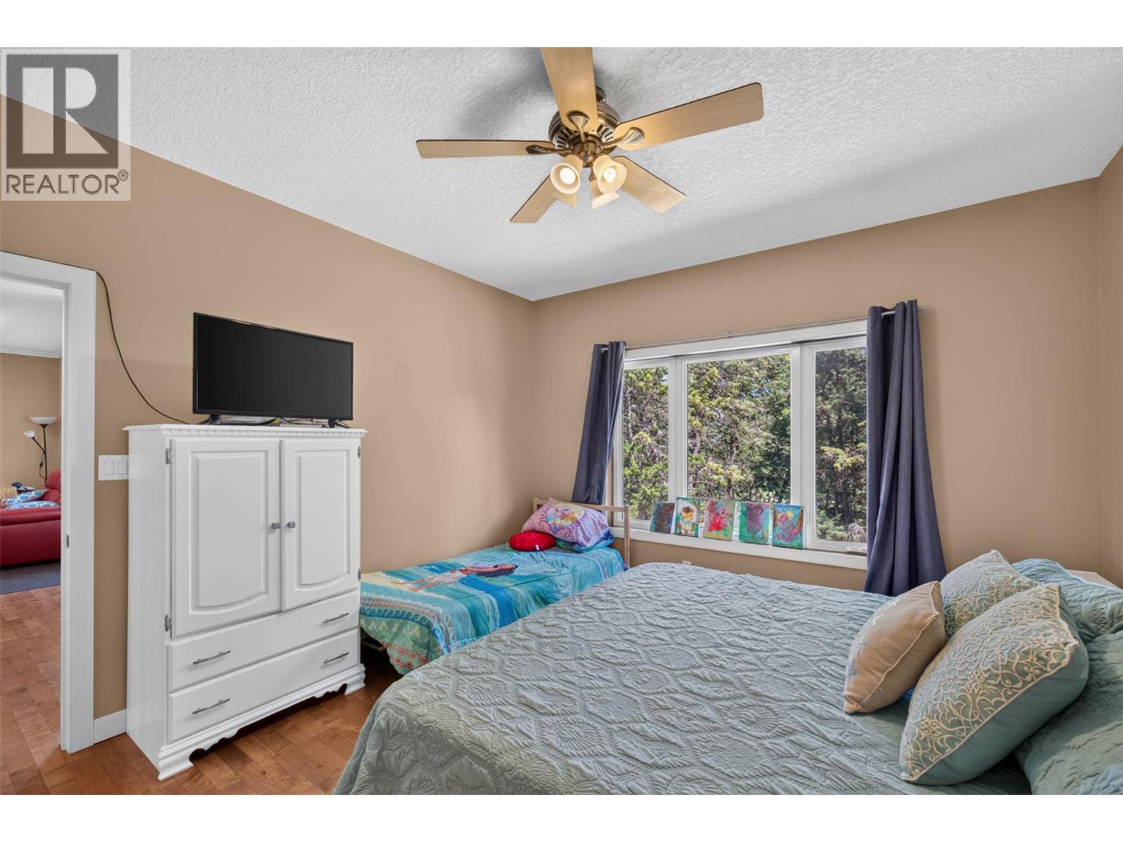 6876 Columbia Ridge Drive, Fairmont Hot Springs, British Columbia  V0B 1L2 - Photo 17 - 10394116