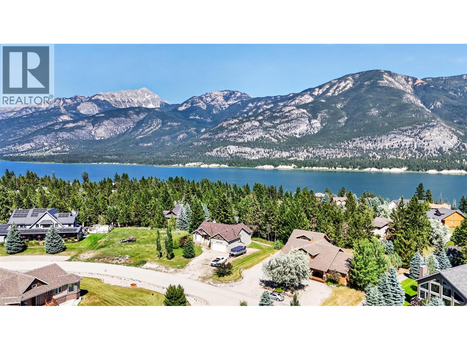6876 Columbia Ridge Drive, Fairmont Hot Springs, British Columbia  V0B 1L2 - Photo 3 - 10394116