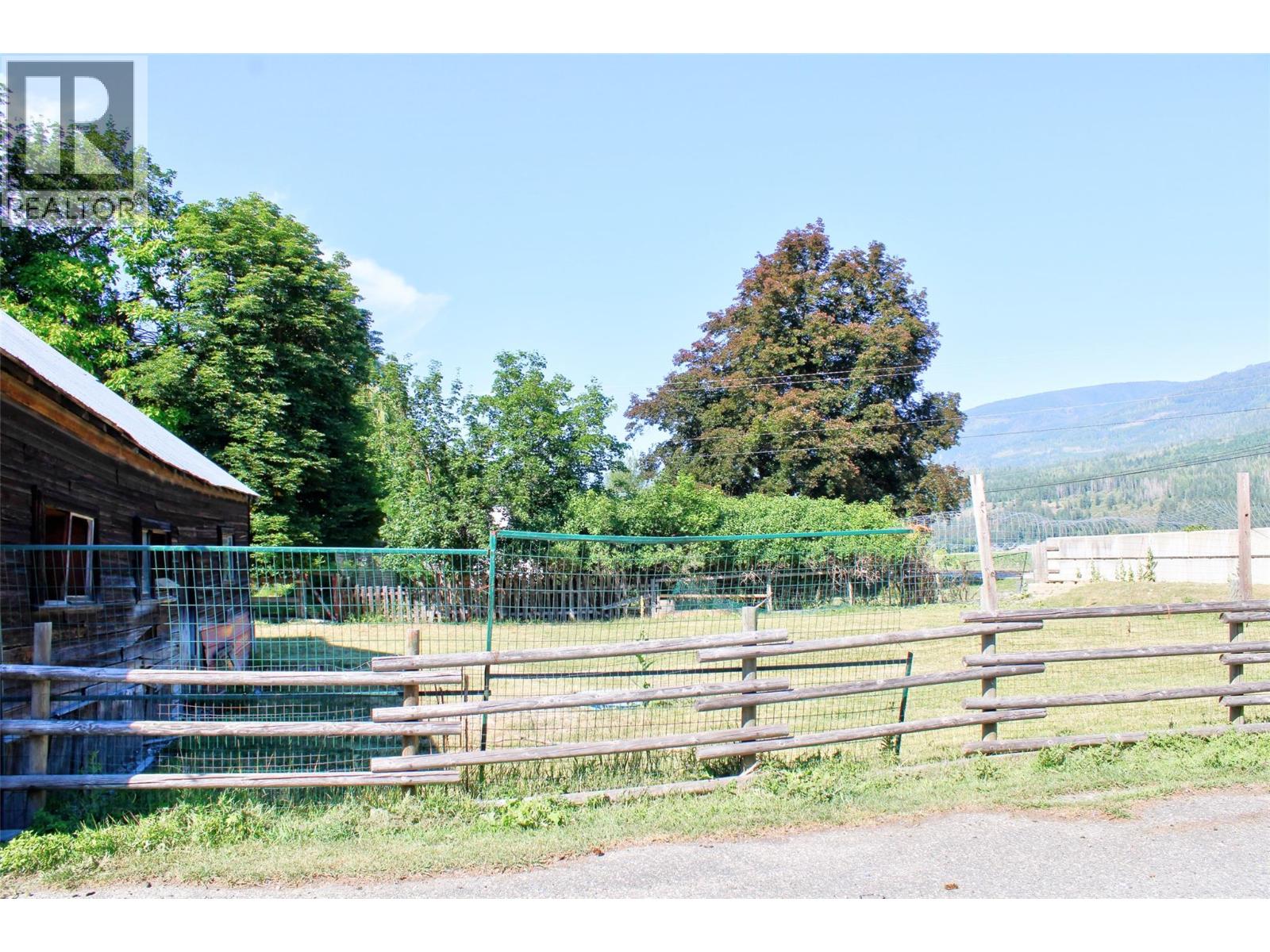 7120 97a Highway, Grindrod, British Columbia  V0E 1Y0 - Photo 40 - 10394201