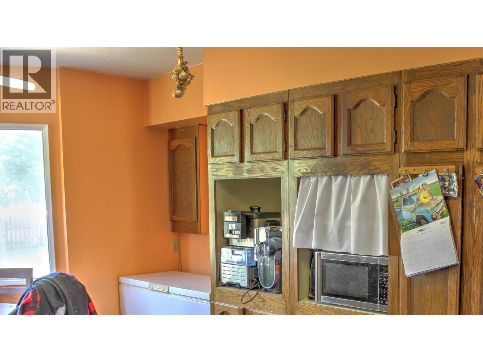 7120 97a Highway, Grindrod, British Columbia  V0E 1Y0 - Photo 6 - 10394201