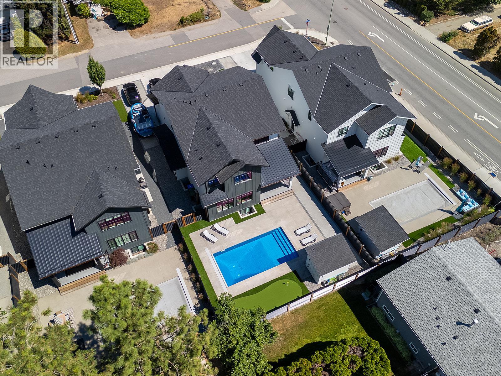 693 Balsam Road, Kelowna, British Columbia  V1W 1C1 - Photo 14 - 10393848