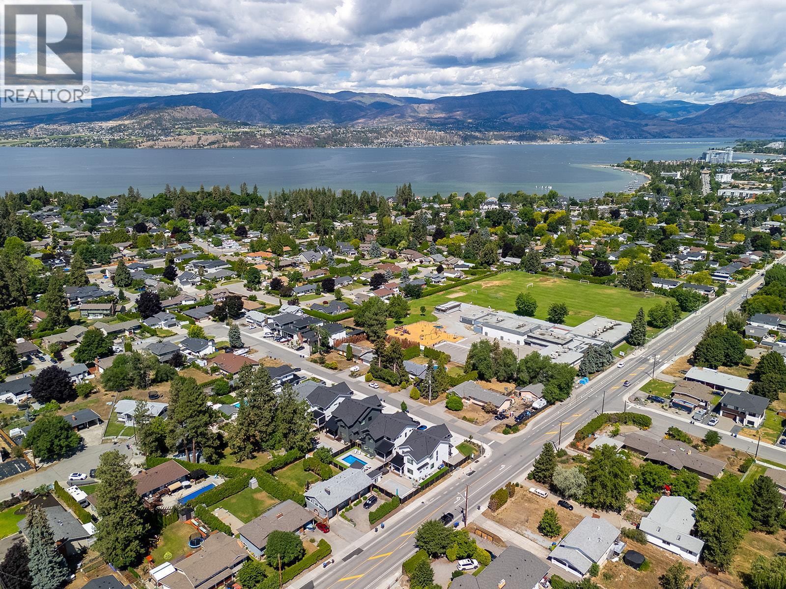 693 Balsam Road, Kelowna, British Columbia  V1W 1C1 - Photo 16 - 10393848