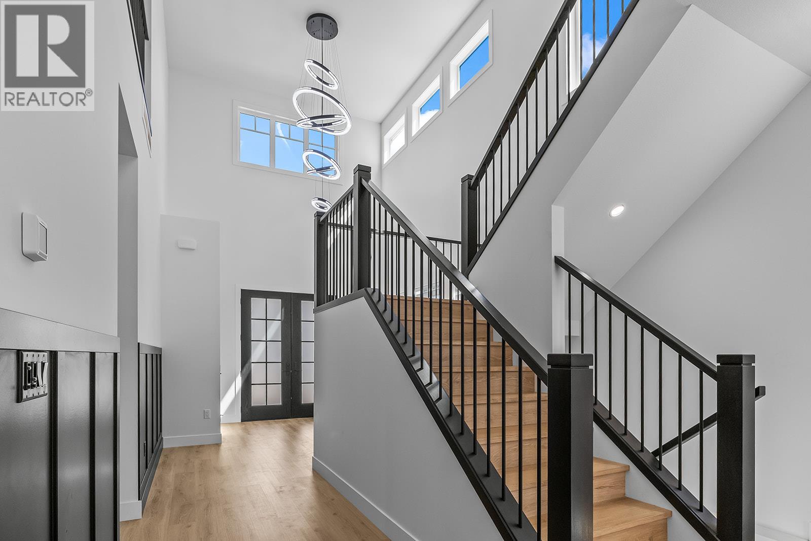 693 Balsam Road, Kelowna, British Columbia  V1W 1C1 - Photo 36 - 10393848