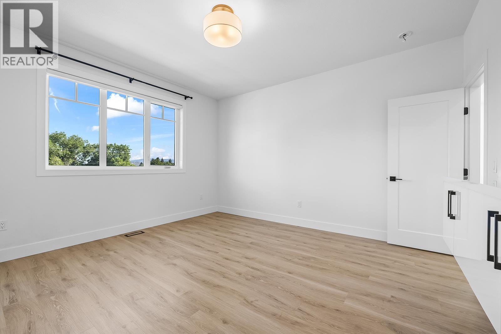 693 Balsam Road, Kelowna, British Columbia  V1W 1C1 - Photo 58 - 10393848