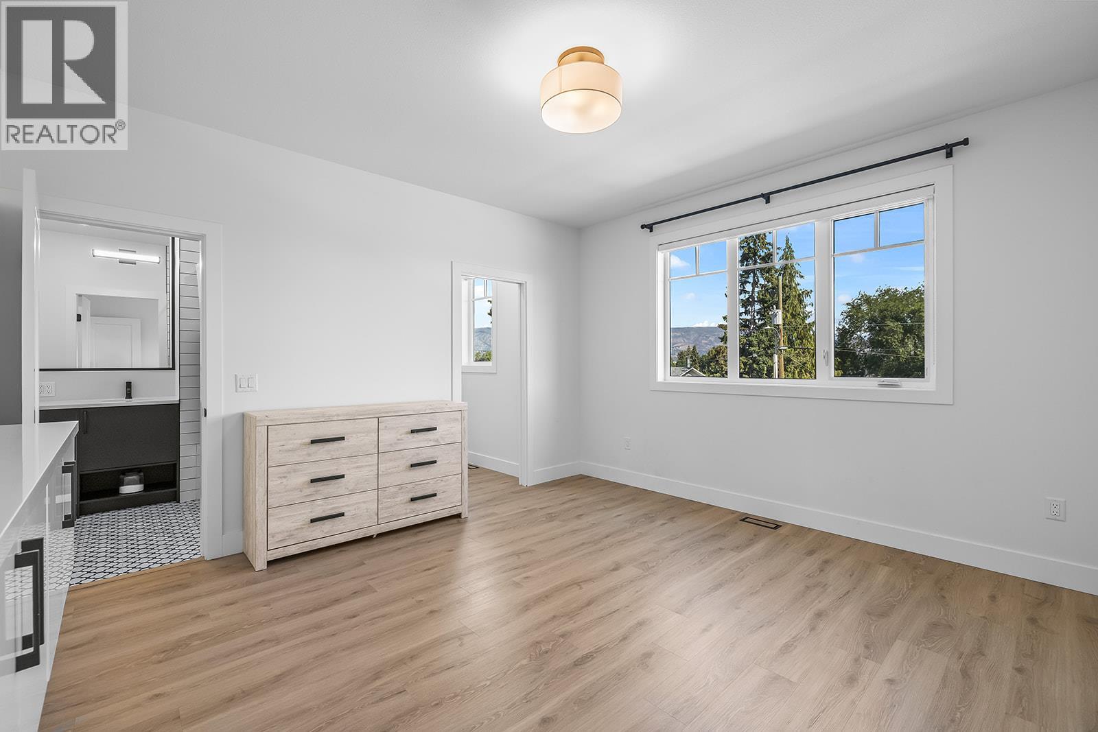 693 Balsam Road, Kelowna, British Columbia  V1W 1C1 - Photo 59 - 10393848