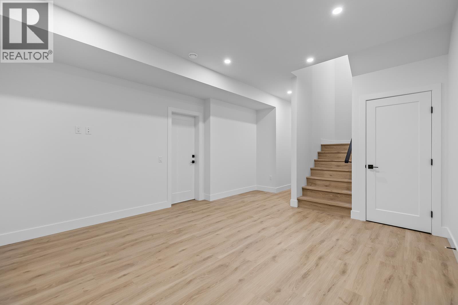 693 Balsam Road, Kelowna, British Columbia  V1W 1C1 - Photo 68 - 10393848