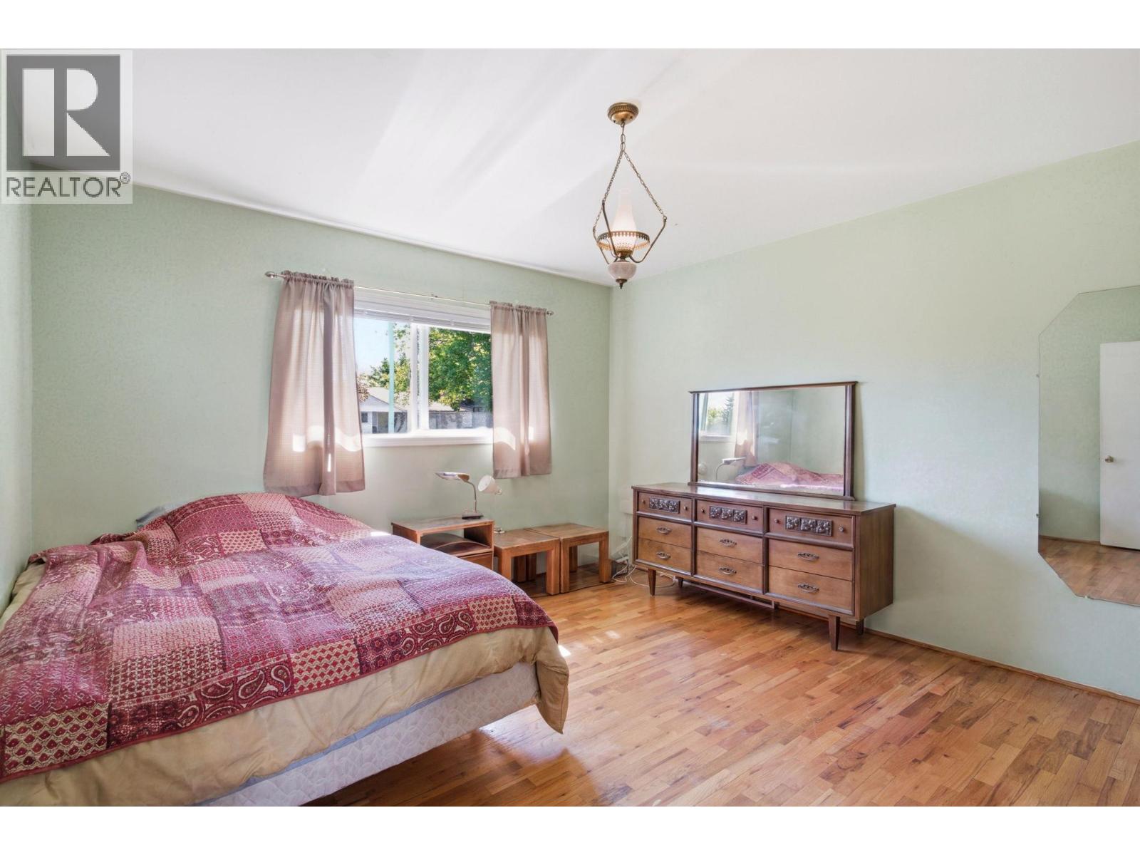 2362 Abbott Street, Kelowna, British Columbia  V1Y 1E6 - Photo 10 - 10394154