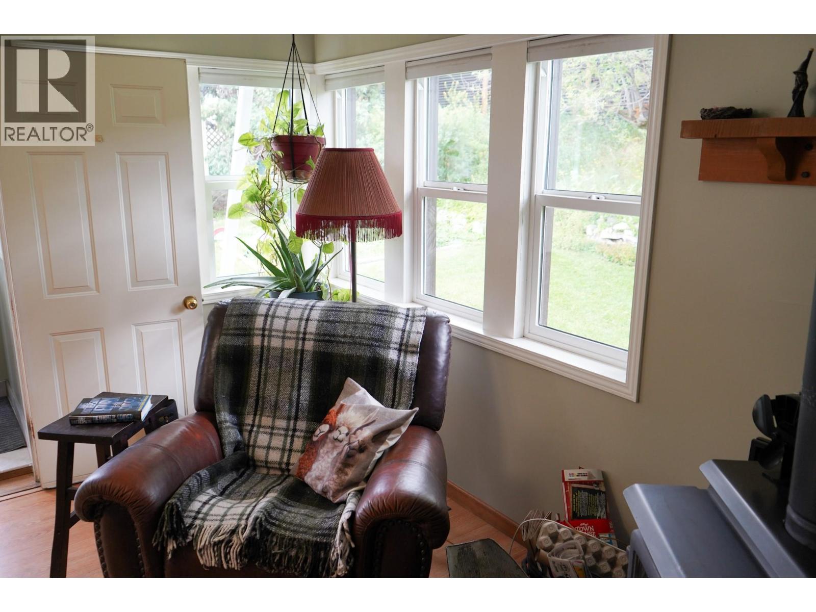 304 Mcdonald Avenue, Clinton, British Columbia  V0K 1K0 - Photo 10 - 10393970