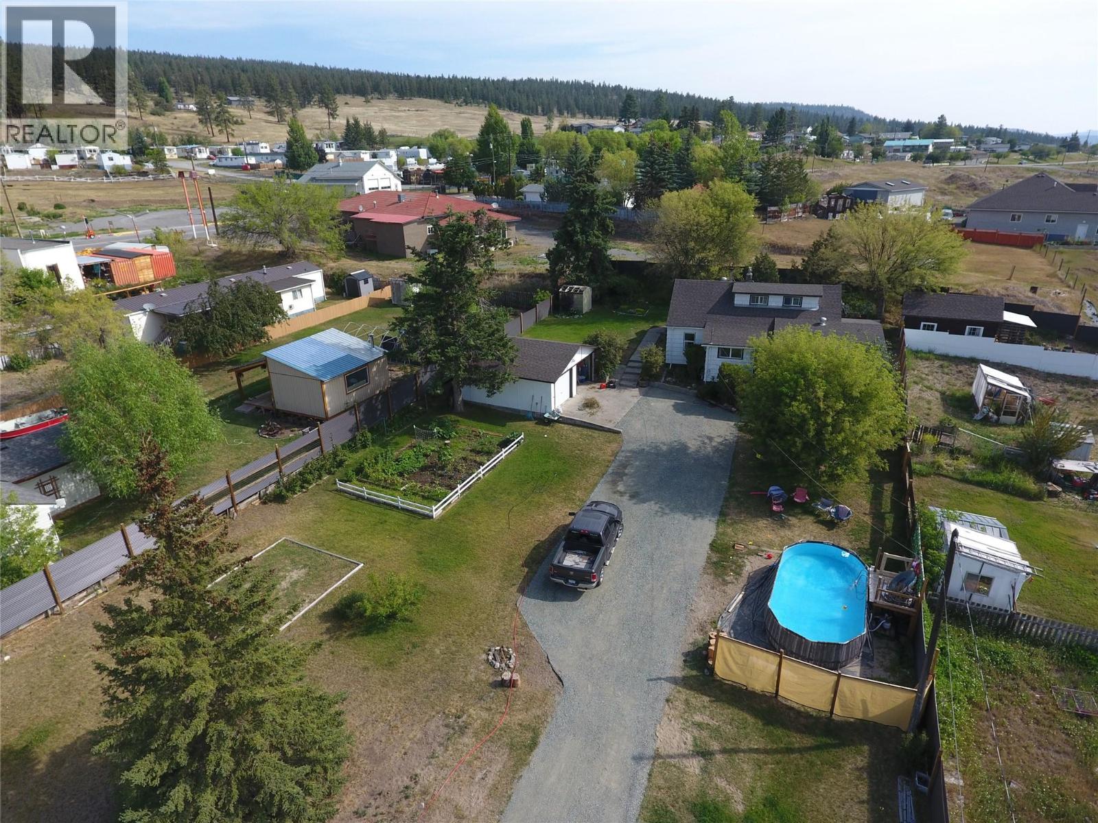 304 Mcdonald Avenue, Clinton, British Columbia  V0K 1K0 - Photo 3 - 10393970