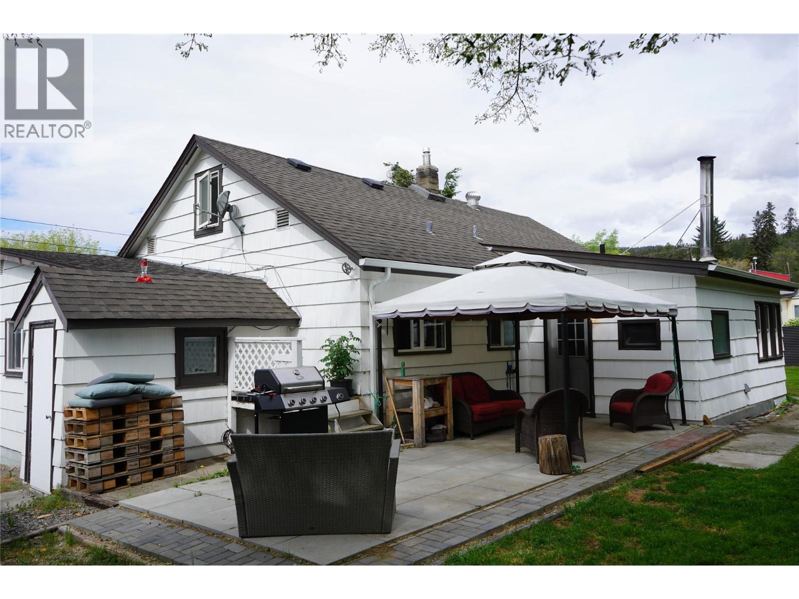 304 Mcdonald Avenue, Clinton, British Columbia  V0K 1K0 - Photo 5 - 10393970