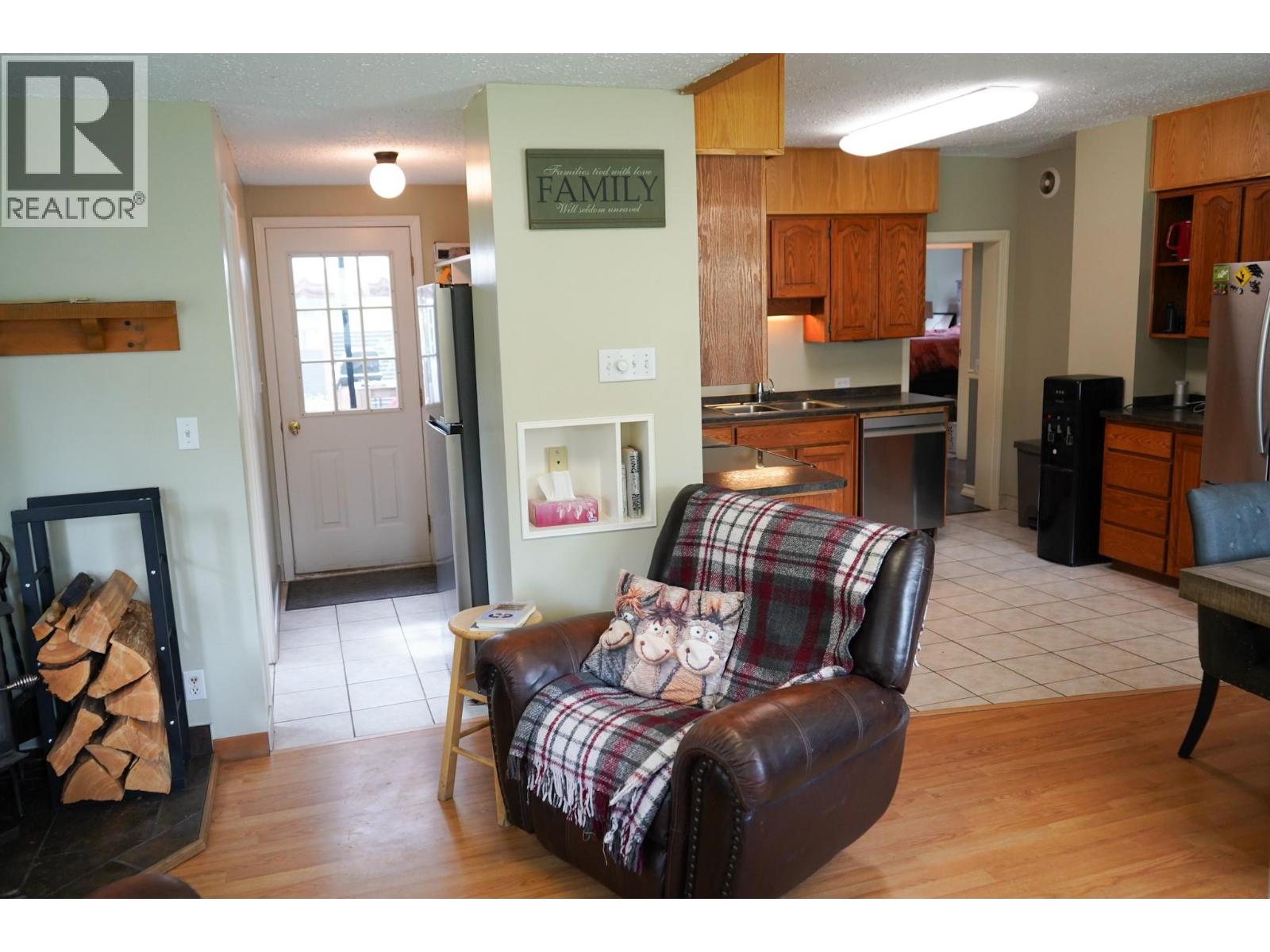 304 Mcdonald Avenue, Clinton, British Columbia  V0K 1K0 - Photo 7 - 10393970