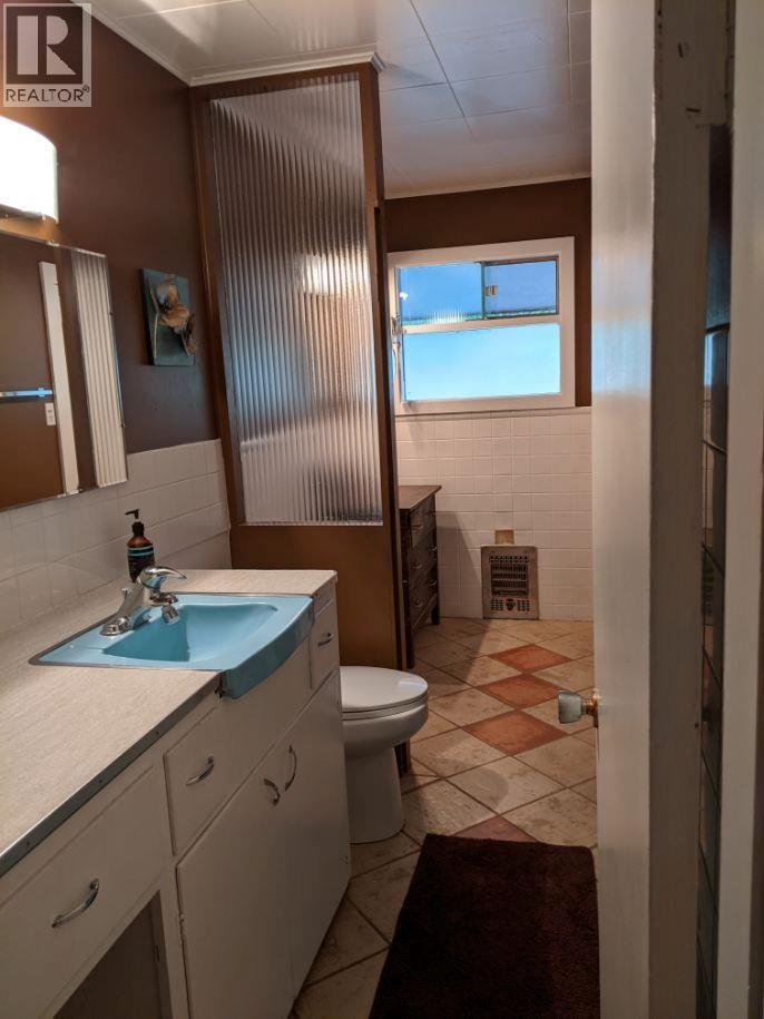 6465 27 Street, Grand Forks, British Columbia  V0H 1H0 - Photo 25 - 10393631