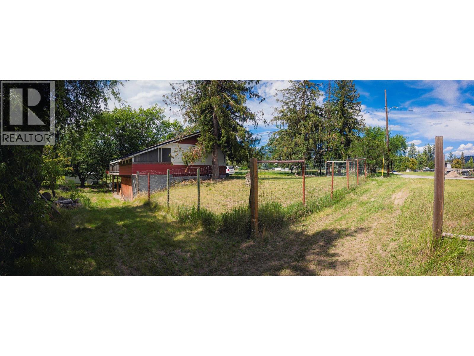 6465 27 Street, Grand Forks, British Columbia  V0H 1H0 - Photo 3 - 10393631