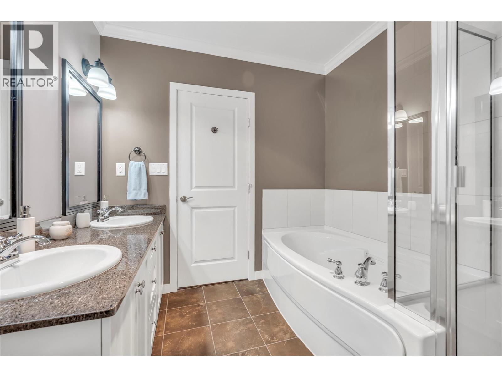 3301 Skaha Lake Road Unit# 505, Penticton, British Columbia  V2A 6G6 - Photo 19 - 10394054