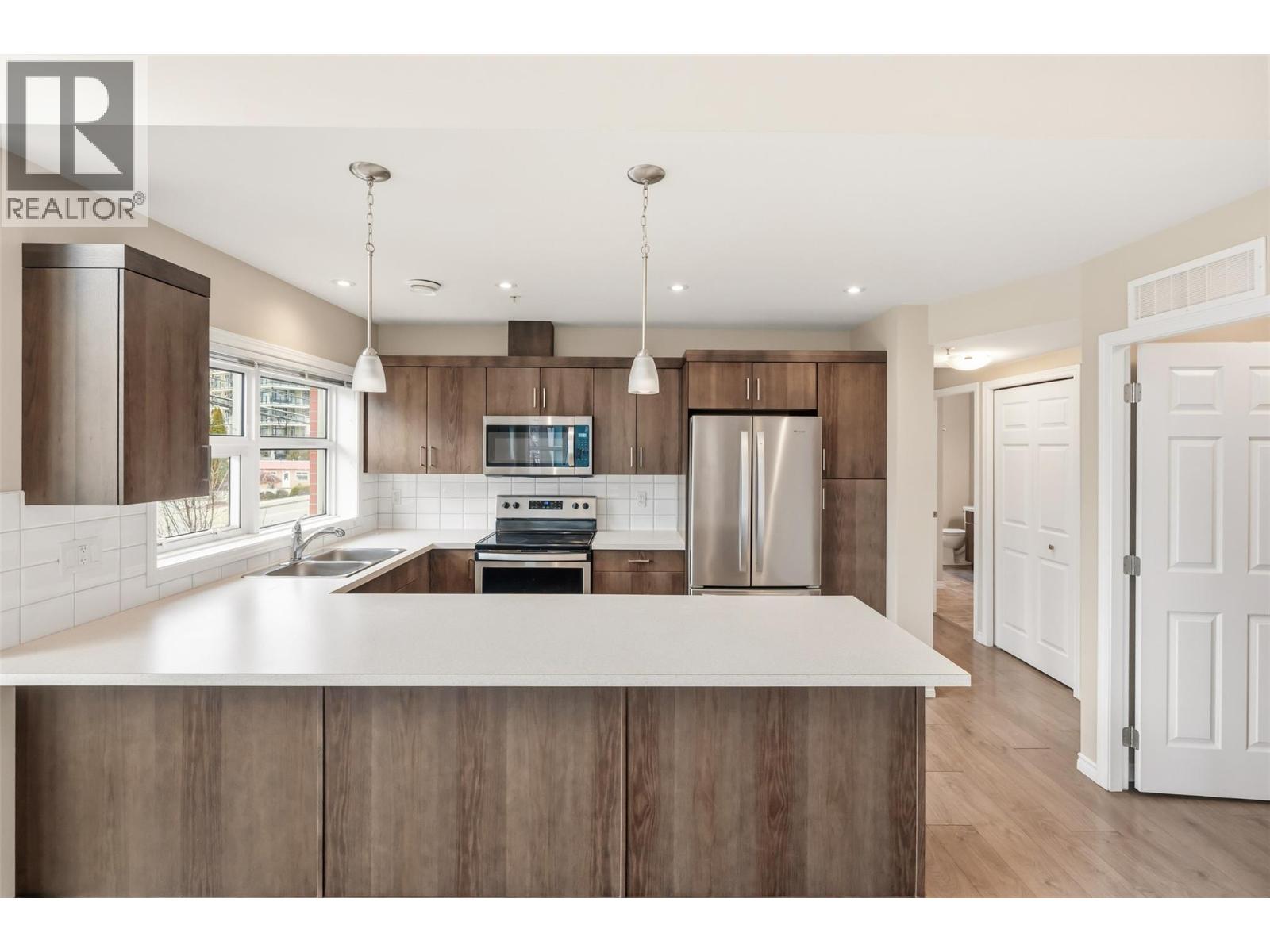 3388 Skaha Lake Road Unit# 201, Penticton, British Columbia  V2A 6G4 - Photo 11 - 10394165