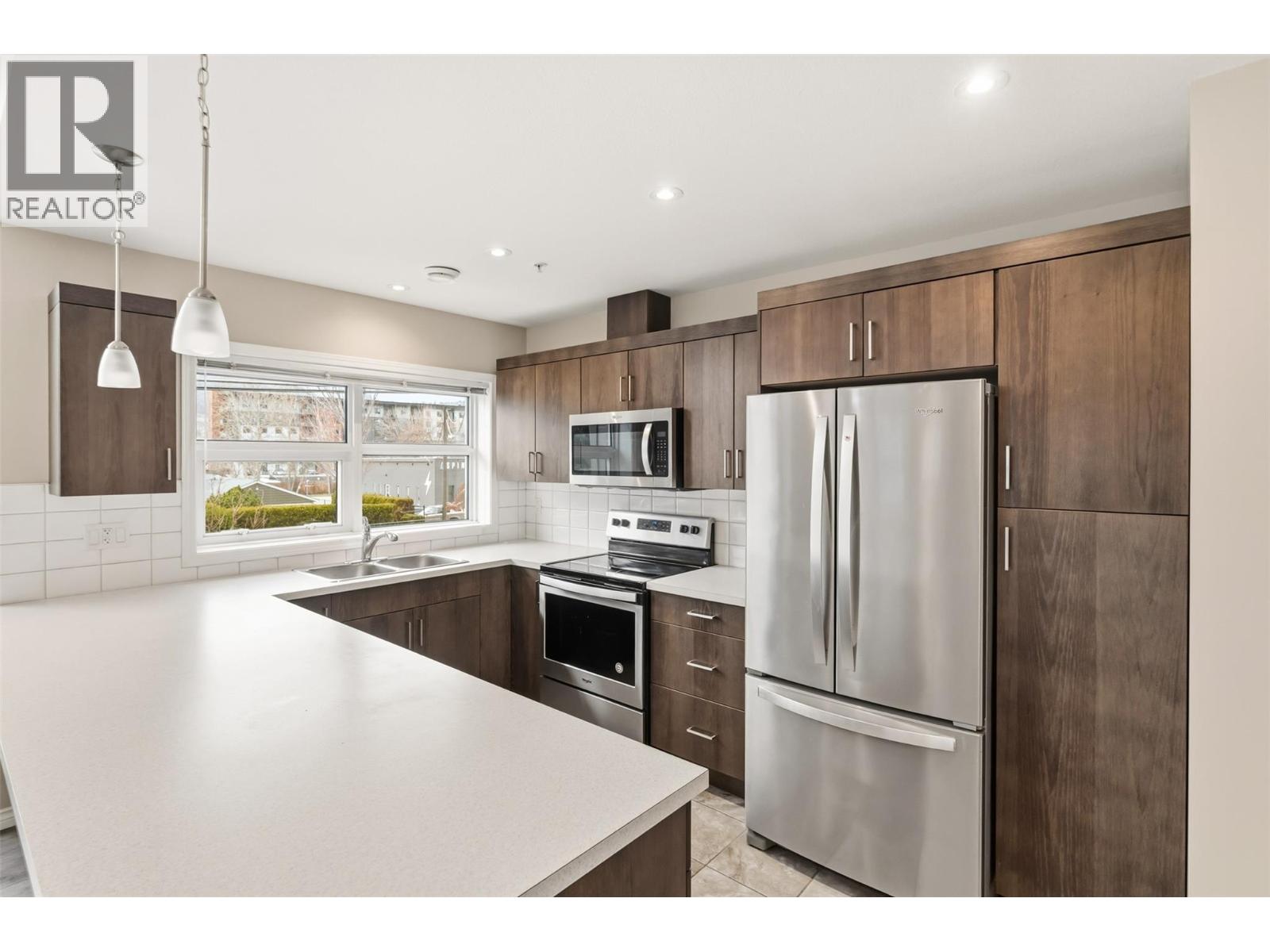3388 Skaha Lake Road Unit# 201, Penticton, British Columbia  V2A 6G4 - Photo 12 - 10394165