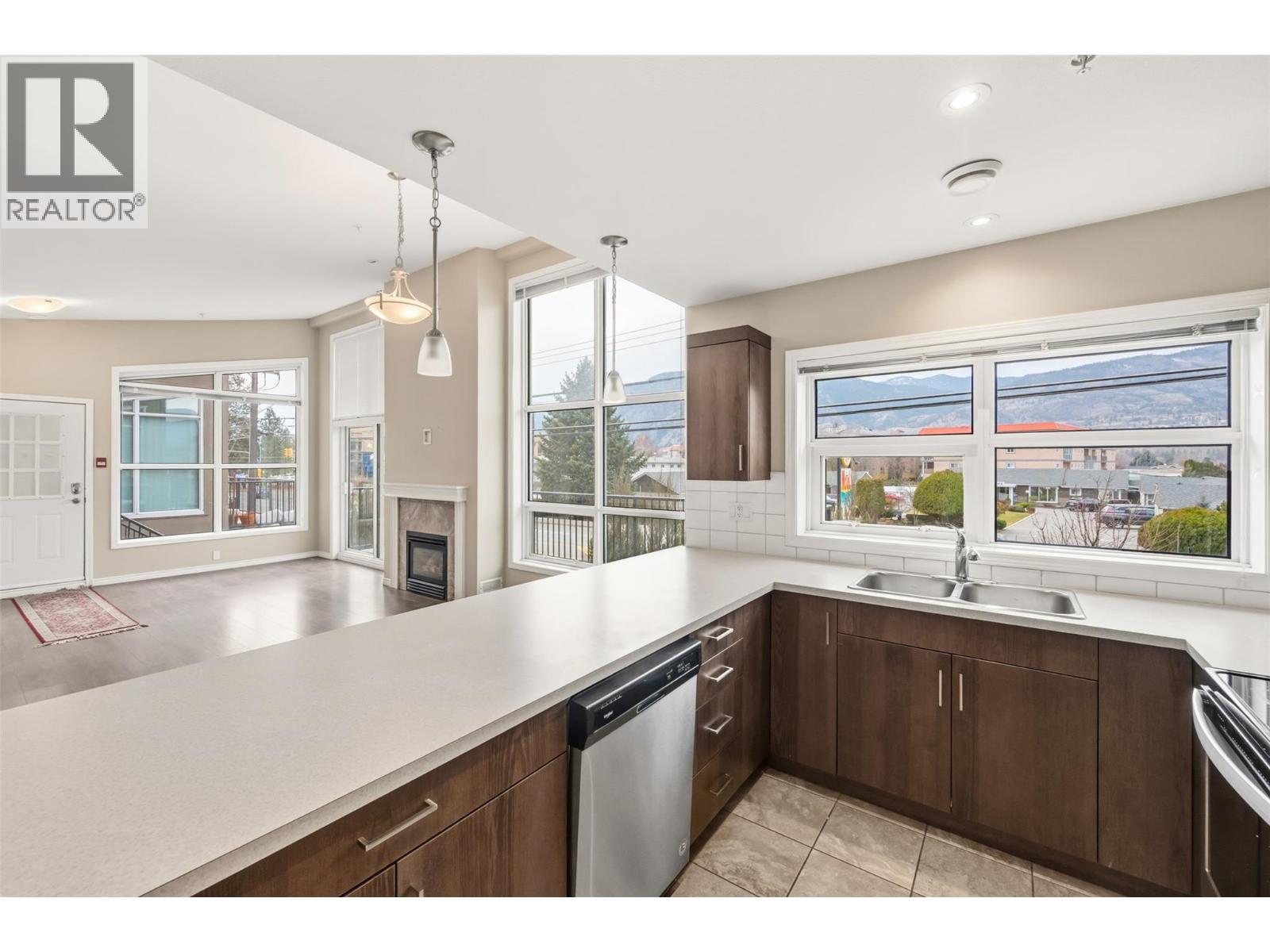 3388 Skaha Lake Road Unit# 201, Penticton, British Columbia  V2A 6G4 - Photo 14 - 10394165