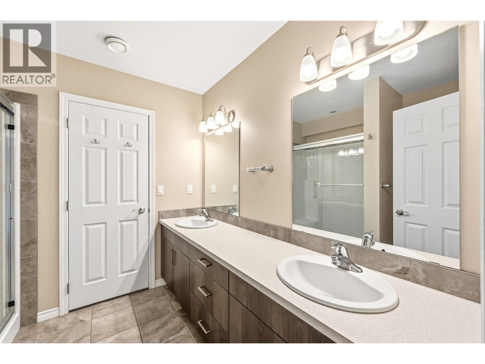 3388 Skaha Lake Road Unit# 201, Penticton, British Columbia  V2A 6G4 - Photo 20 - 10394165