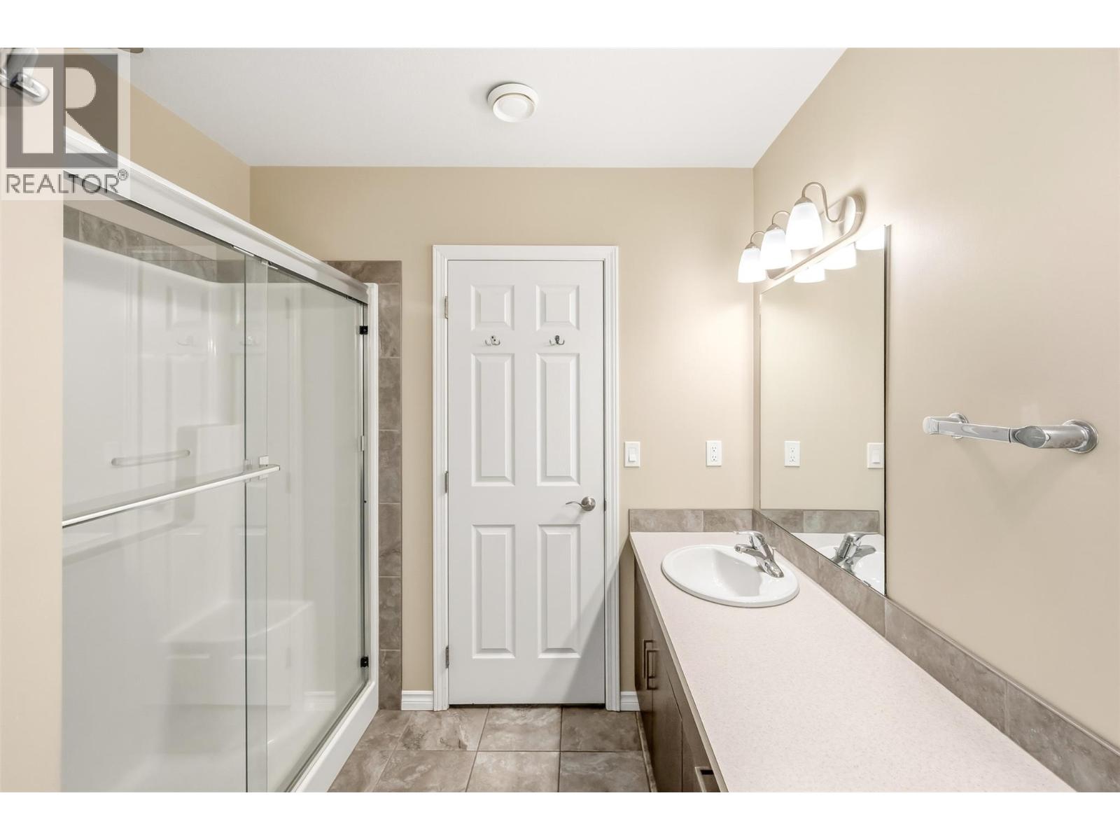 3388 Skaha Lake Road Unit# 201, Penticton, British Columbia  V2A 6G4 - Photo 21 - 10394165