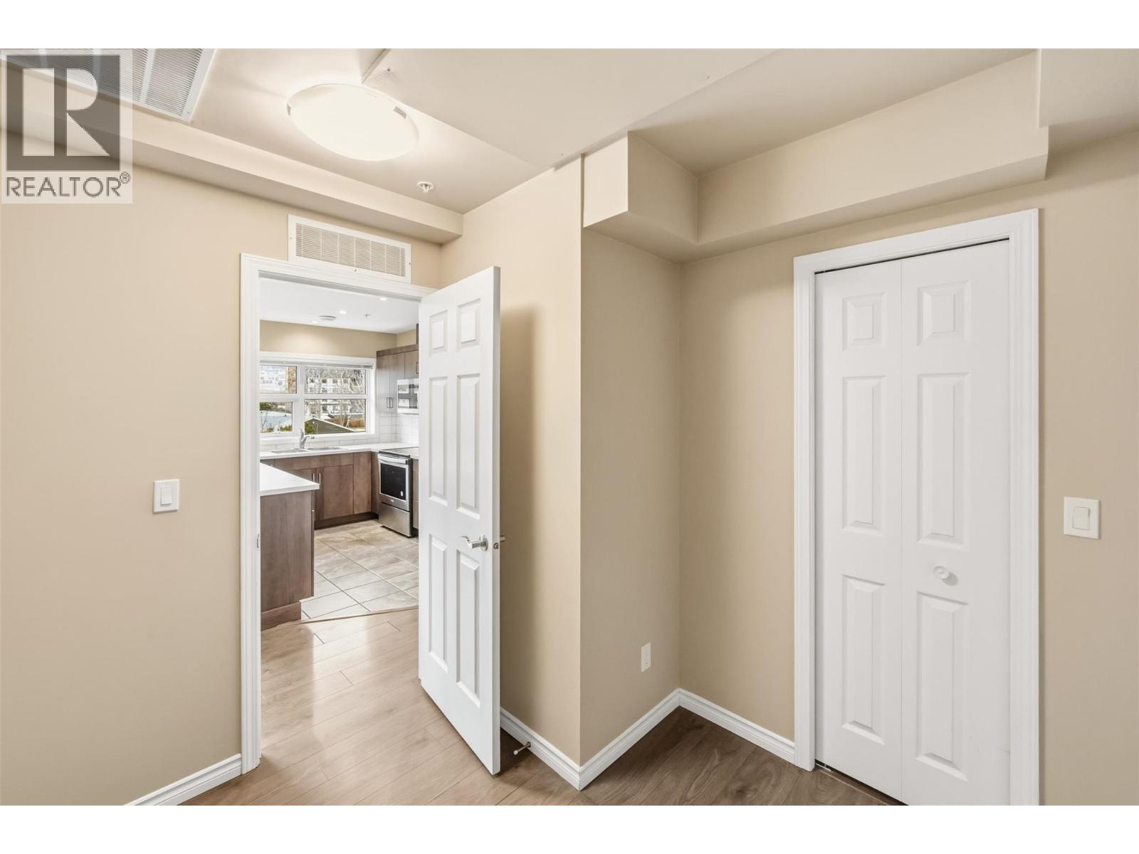 3388 Skaha Lake Road Unit# 201, Penticton, British Columbia  V2A 6G4 - Photo 32 - 10394165
