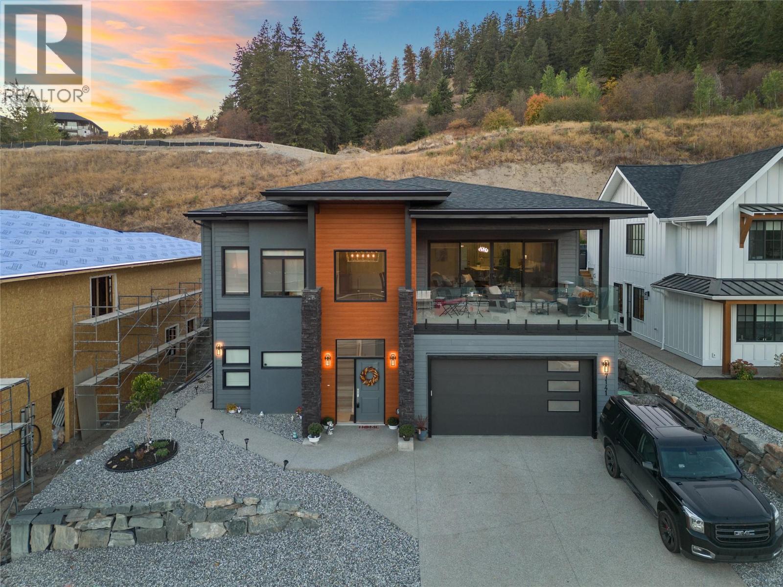 7141 Nakiska Drive, Vernon, British Columbia  V1B 3M5 - Photo 3 - 10394088