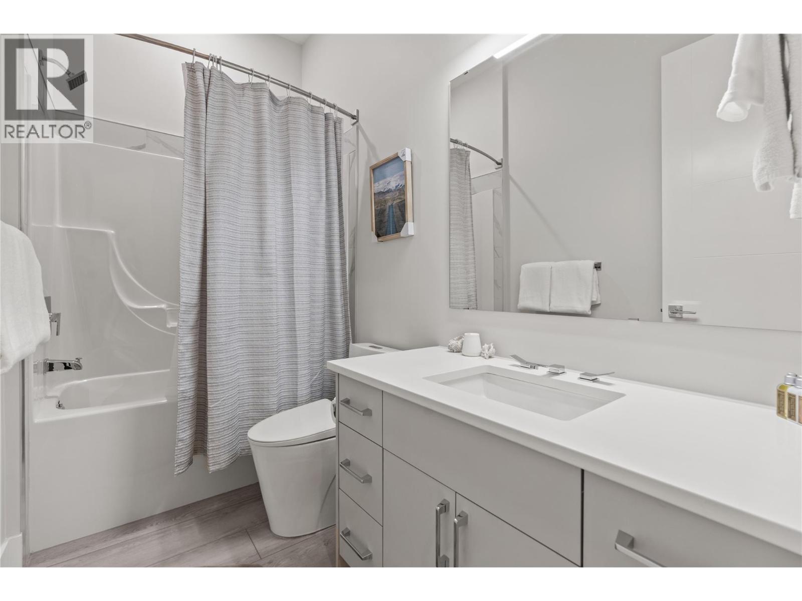 7141 Nakiska Drive, Vernon, British Columbia  V1B 3M5 - Photo 53 - 10394088