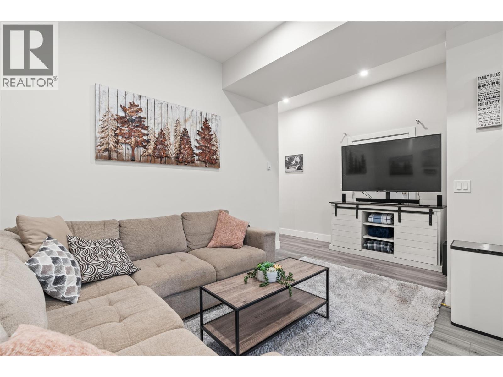 7141 Nakiska Drive, Vernon, British Columbia  V1B 3M5 - Photo 80 - 10394088