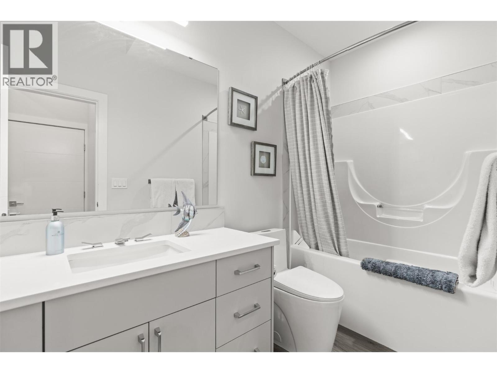 7141 Nakiska Drive, Vernon, British Columbia  V1B 3M5 - Photo 86 - 10394088