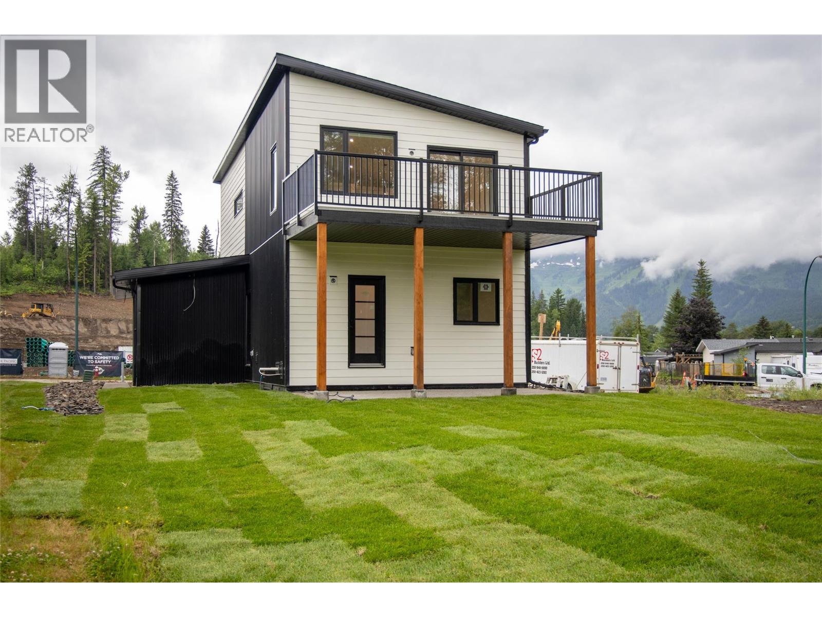 113 Whitetail Drive, Fernie, British Columbia  V0B 1M4 - Photo 5 - 10393873