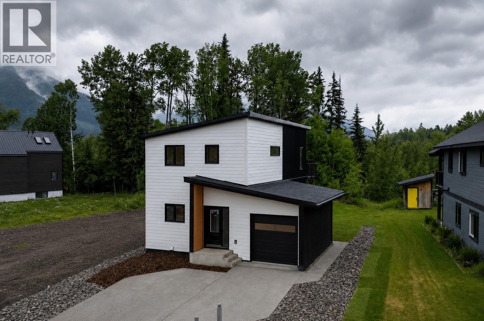 113 Whitetail Drive, Fernie, British Columbia  V0B 1M4 - Photo 82 - 10393873