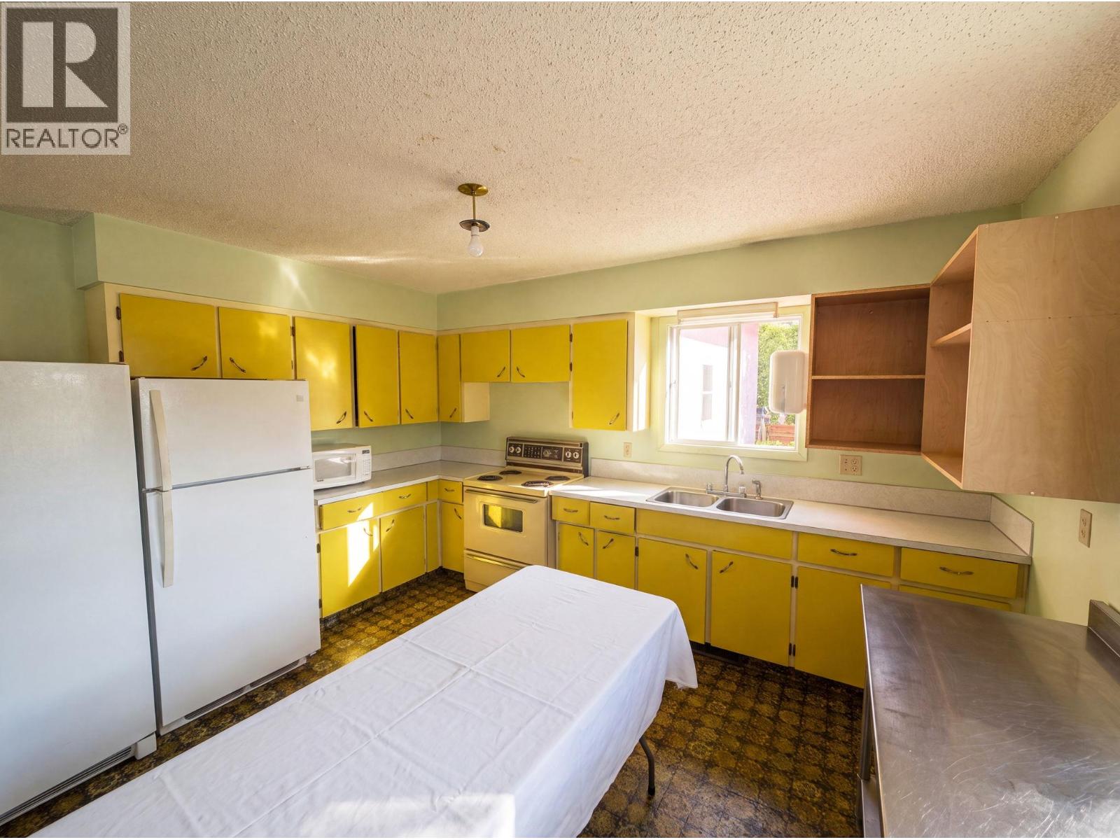 6002 Cottonwood Drive, Osoyoos, British Columbia  V0H 1V3 - Photo 10 - 10393508