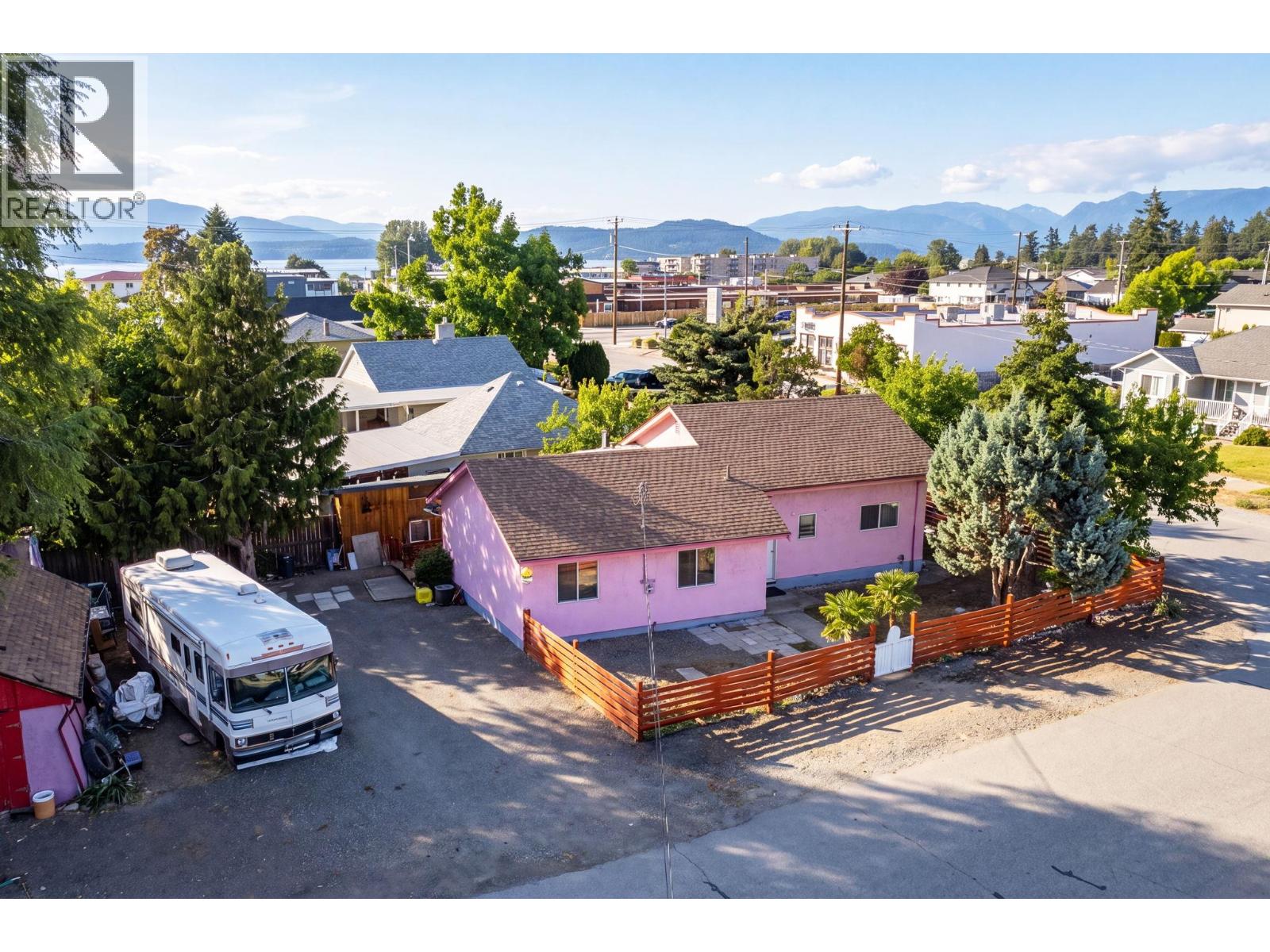 6002 Cottonwood Drive, Osoyoos, British Columbia  V0H 1V3 - Photo 2 - 10393508